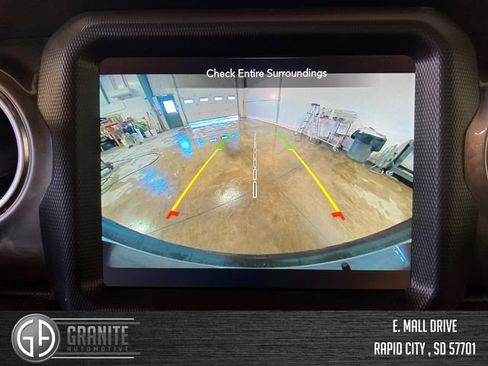 Used 2023 Jeep Wrangler Unlimited Sahara AWD/4WD image 20