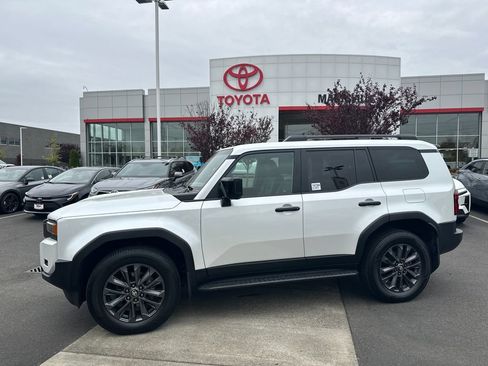 Used 2024 Toyota Land Cruiser AWD/4WD image 2
