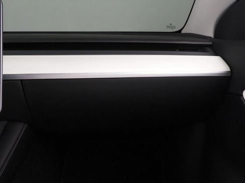 Used 2022 Tesla Model Y Performance image 36