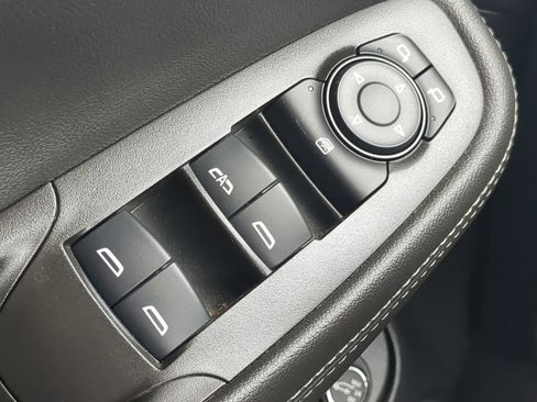 Used 2023 Buick Encore GX Essence w/ Experience Buick Package FWD image 25