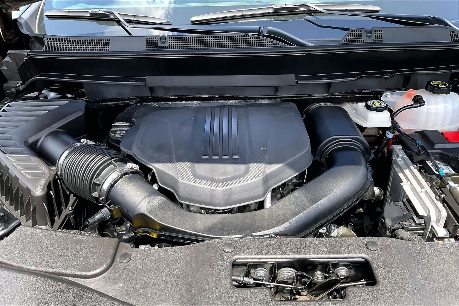 Used 2024 Chevrolet Traverse RS FWD image 31