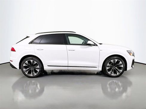 New 2026 Audi Q8 Premium Plus image 8