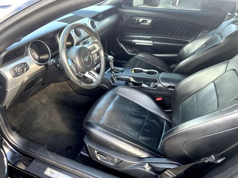 Used 2018 Ford Mustang Premium image 9