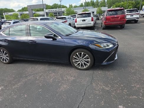 Used 2019 Lexus ES 350 w/ Premium Package FWD image 24