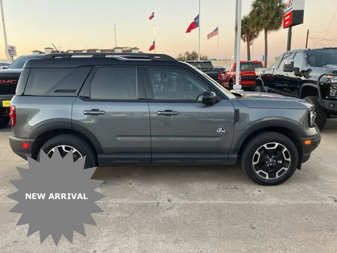 Used 2024 Ford Bronco Sport Outer Banks w/ Tech Package image 6