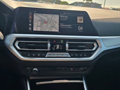 Used 2021 BMW 330i xDrive Sedan w/ Premium Package AWD/4WD image 22