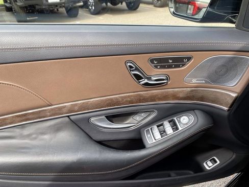 Used 2019 Mercedes-Benz S 560 4MATIC Sedan image 22