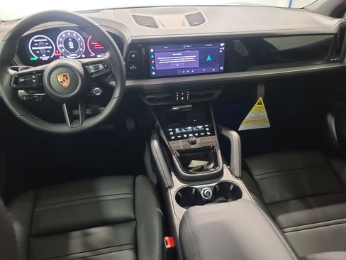 New 2026 Porsche Cayenne image 12