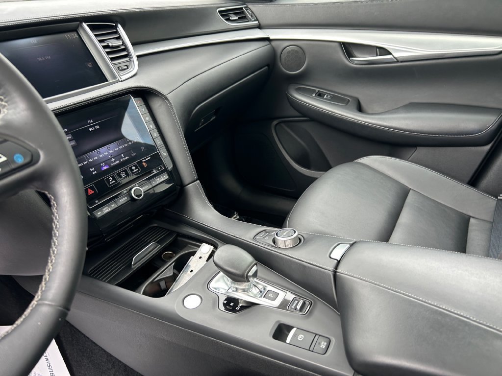Used 2021 INFINITI QX50 Luxe AWD/4WD image 10