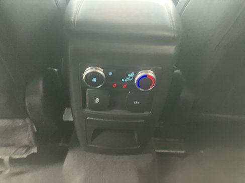 Used 2022 Ford Explorer Limited AWD/4WD image 15