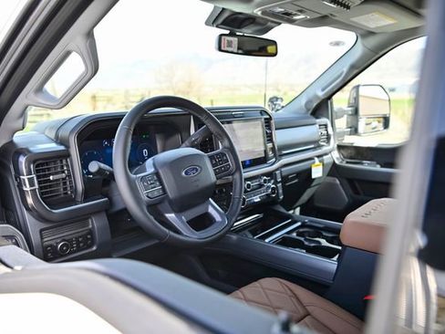 New 2026 Ford F250 Lariat w/ Black Appearance Package AWD/4WD image 22