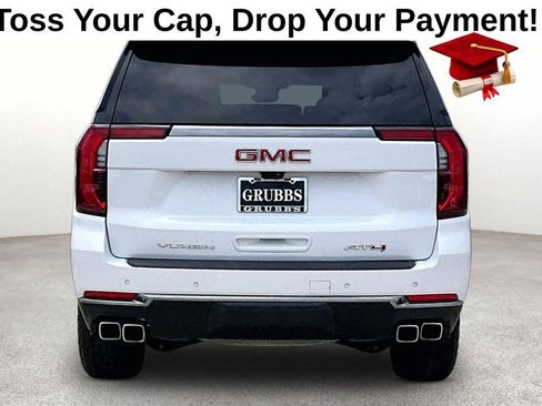 Used 2025 GMC Yukon AT4 w/ AT4 Premium Package AWD/4WD image 4