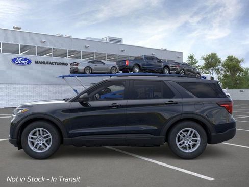 New 2026 Ford Explorer Active image 3