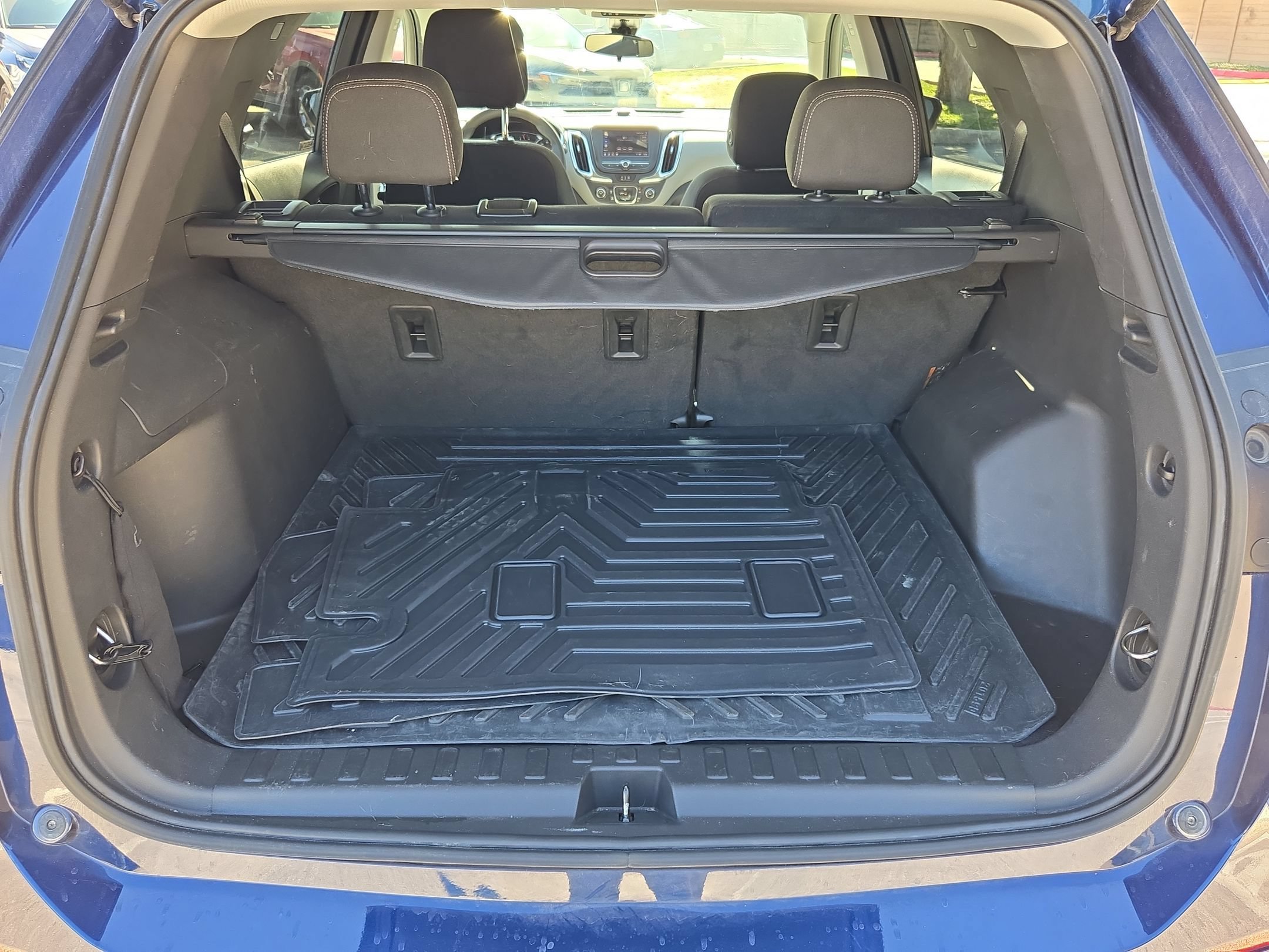 Used 2023 Chevrolet Equinox LS w/ LS Convenience Package FWD image 24