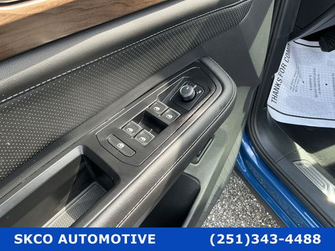 Used 2025 Volkswagen Atlas SE AWD/4WD image 22