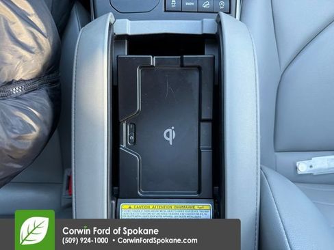 Used 2021 Toyota Highlander XLE image 34