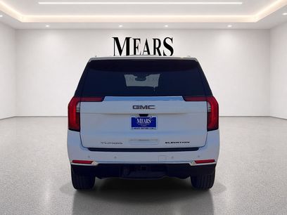 Used 2025 GMC Yukon XL Elevation w/ Elevation Premium Package