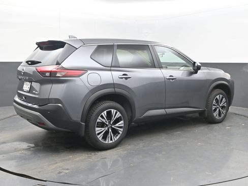 Certified 2023 Nissan Rogue SV image 7