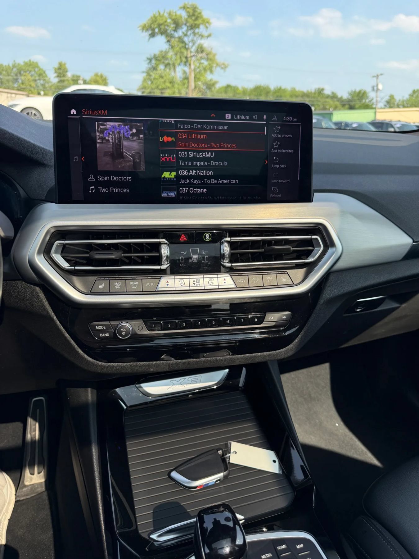 Used 2023 BMW X3 xDrive30i w/ M Sport Package AWD/4WD image 29