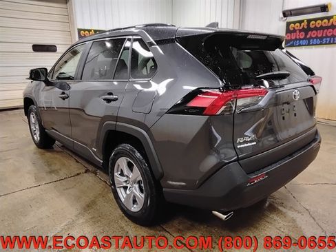 Used 2025 Toyota RAV4 XLE image 6