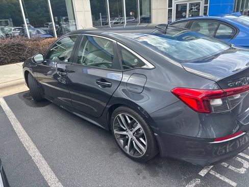 Used 2024 Honda Civic Touring image 4