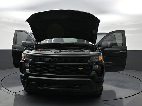 Used 2023 Chevrolet Silverado 1500 Custom RWD image 33