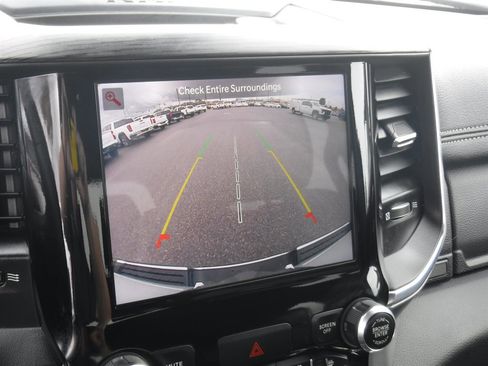 Used 2024 RAM 1500 Laramie image 19