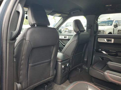 Used 2024 Ford Explorer ST-Line w/ Class IV Trailer Tow Package image 19