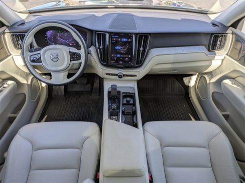 Certified 2023 Volvo XC60 B5 Plus w/ Protection Package Premier image 17