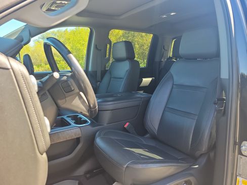 Used 2021 GMC Sierra 3500 Denali w/ Denali Black Diamond Edition AWD/4WD image 14
