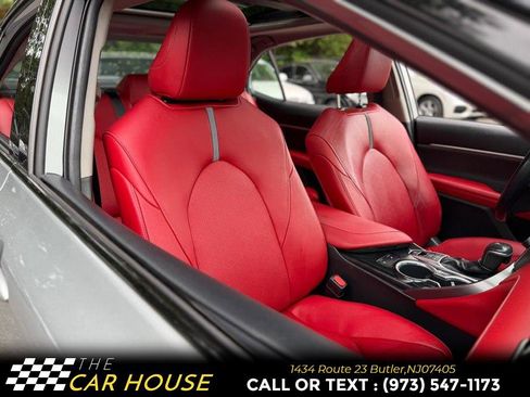 Used 2019 Toyota Camry XSE FWD image 27