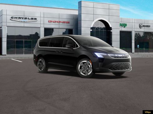 New 2027 Chrysler Pacifica Limited AWD/4WD image 11