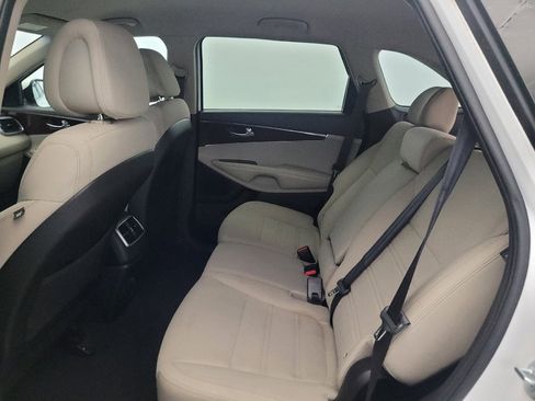 Used 2016 Kia Sorento AWD w/ LX Convenience Package image 18