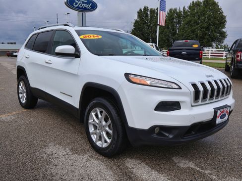Used 2014 Jeep Cherokee Latitude w/ Comfort/Convenience Group image 7