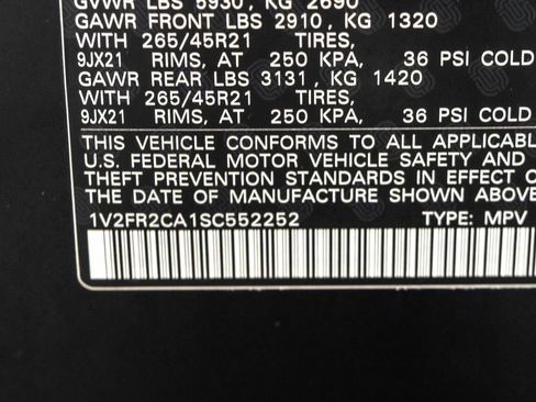 Certified 2025 Volkswagen Atlas SEL Premium R-Line image 42