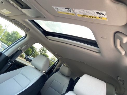 Used 2025 Honda CR-V EX image 29