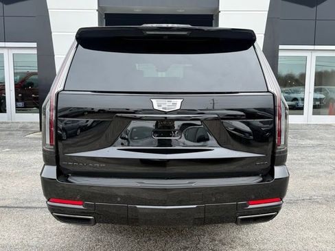 New 2026 Cadillac Escalade ESV Platinum Sport w/ LPO, ONYX Package image 4