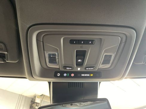 Used 2023 Chevrolet Silverado 1500 LTZ image 35