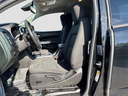 Used 2022 Chevrolet Colorado LT w/ Fleet Safety Package RWD image 19