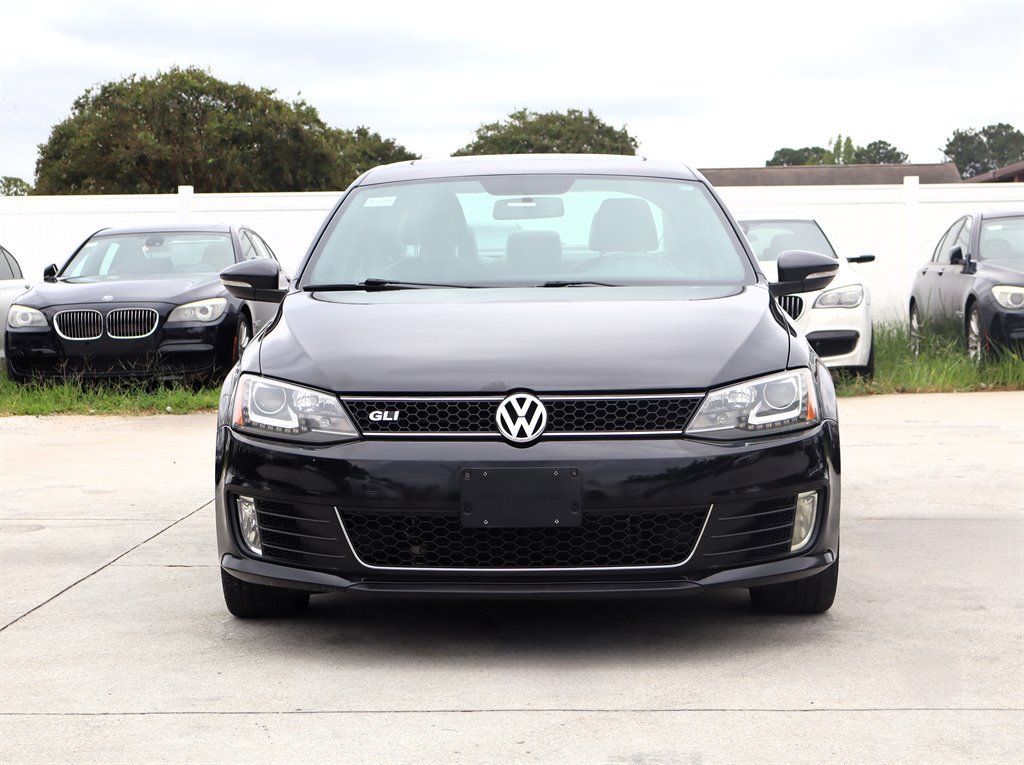 Used 2013 Volkswagen Jetta GLI Autobahn FWD image 2