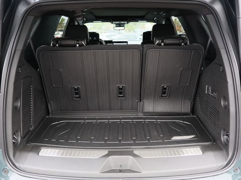 New 2026 GMC Yukon AT4 Ultimate w/ LPO, Floor Liner Package image 7