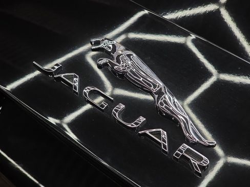 Used 2014 Jaguar F-TYPE S image 25