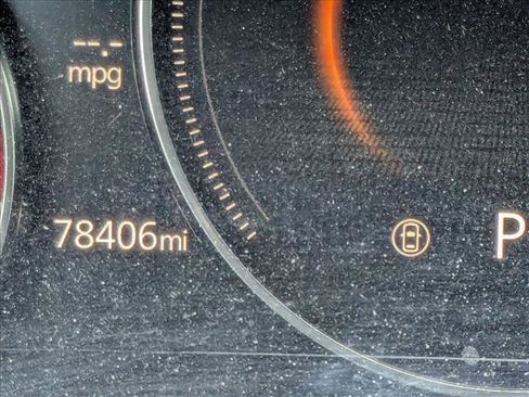 Used 2019 MAZDA MAZDA3 Hatchback w/ Preferred Package FWD image 10