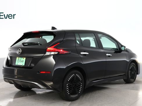 Used 2024 Nissan Leaf SV Plus FWD image 3