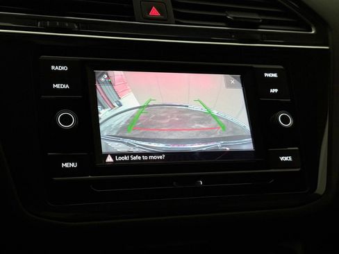 Used 2021 Volkswagen Tiguan S AWD/4WD image 32