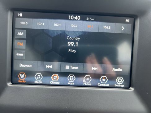 Used 2018 Jeep Compass Latitude w/ Popular Equipment Group image 13