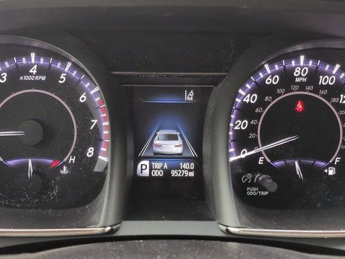 Used 2017 Toyota Avalon Limited FWD image 27