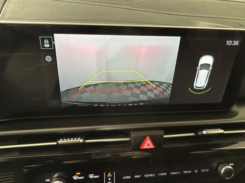 Used 2026 Kia Sportage EX image 9