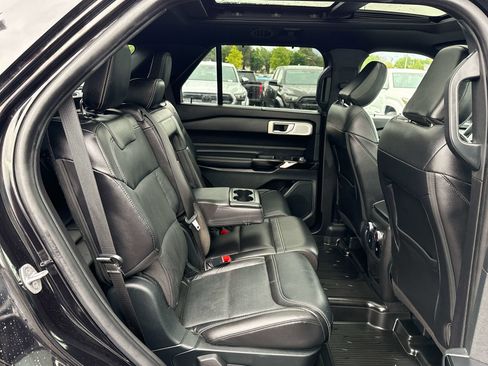 Used 2021 Ford Explorer ST w/ Equipment Group 401A AWD/4WD image 17