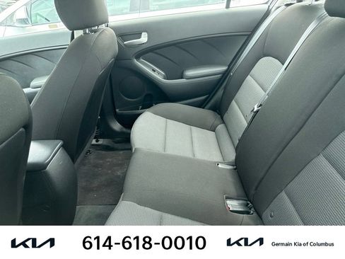 Used 2017 Kia Forte LX FWD image 10
